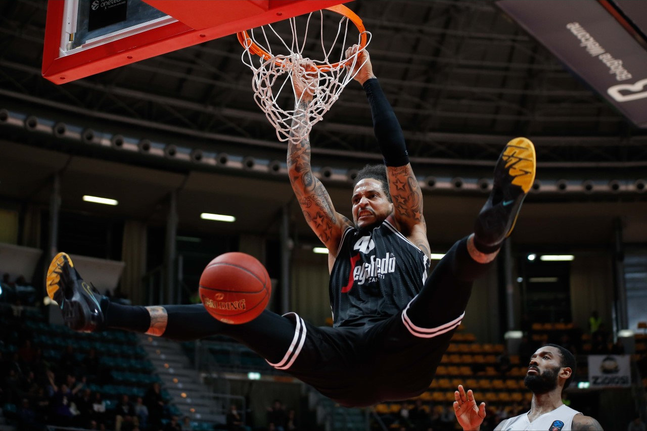Virtus Bologna or Dinamo Sassari in the Italian Supercup Finals? Brainbasketball Virtus Bologna or Dinamo Sassari in the Italian Supercup Finals? Brainbasketball